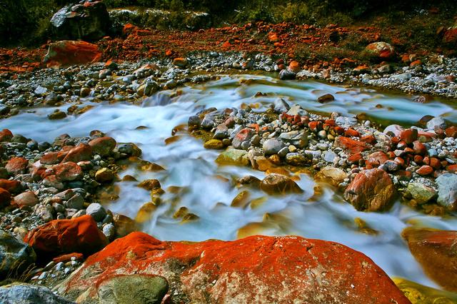 色達、丹巴、海螺溝、稻城、川藏租車旅游