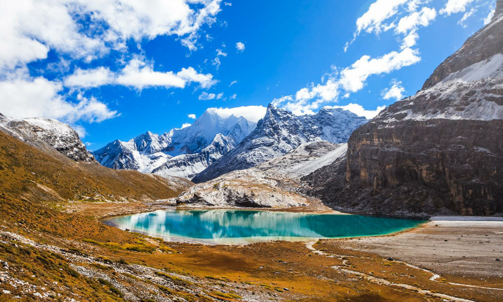 稻城亞丁318川藏線|從成都租車自駕去的價格