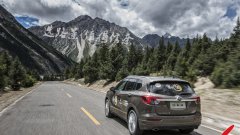 成都租別克商務自駕瀘沽湖一天多少錢