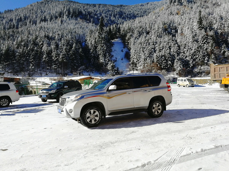 四川旅游租車 四川旅游租車