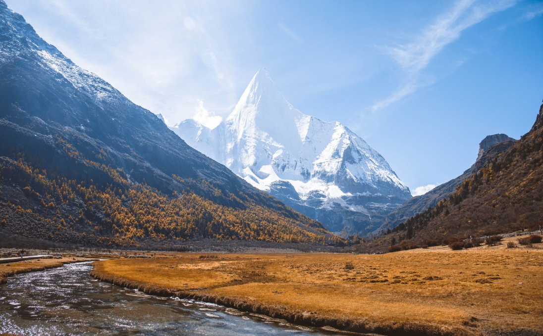 旺季租普拉多要多少錢，一天的費用是多少