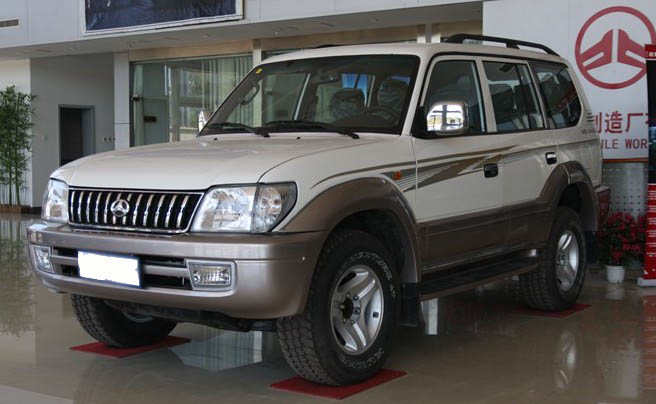 成都租霸道多少錢一天