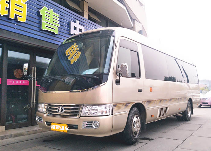 成都租車旅游自駕好還是帶司機租車更好