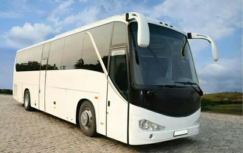 成都大巴車租賃公司哪家可以配備司機