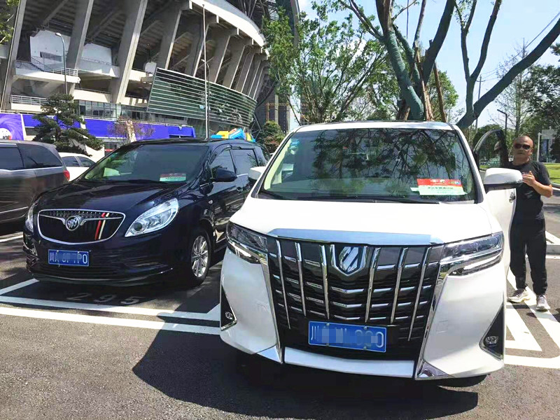 成都租車帶司機一天多少錢