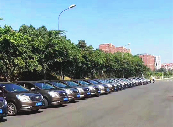 成都接送機租車