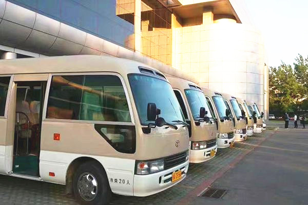 成都通州區(qū)商務車出租 一天多少錢成都租車哪家便宜