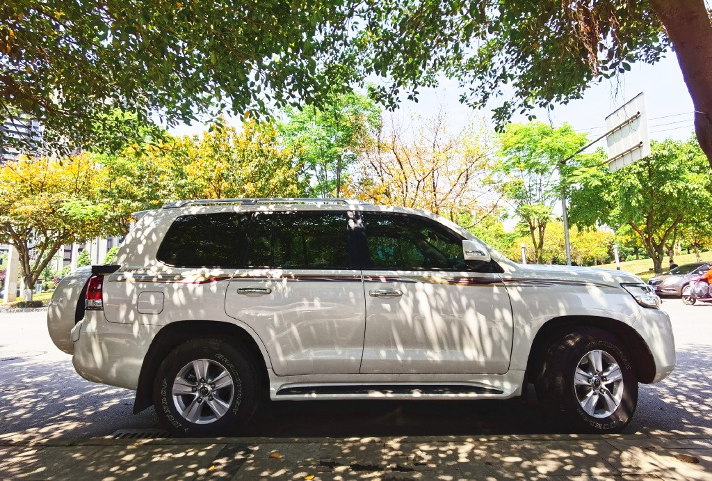 新手去川藏線租車自駕時(shí)要注意這些問題!