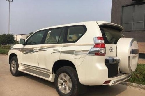 從成都租一臺霸道去西藏要多少錢? 從成都租一臺霸道去西藏要多少錢?