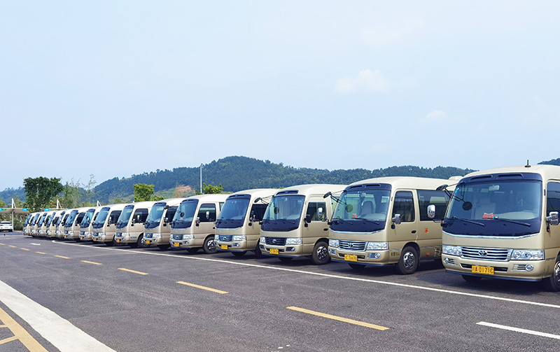 成都考斯特租車